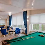 Resort Plaza &