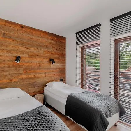 Plaza & * Güldenboden